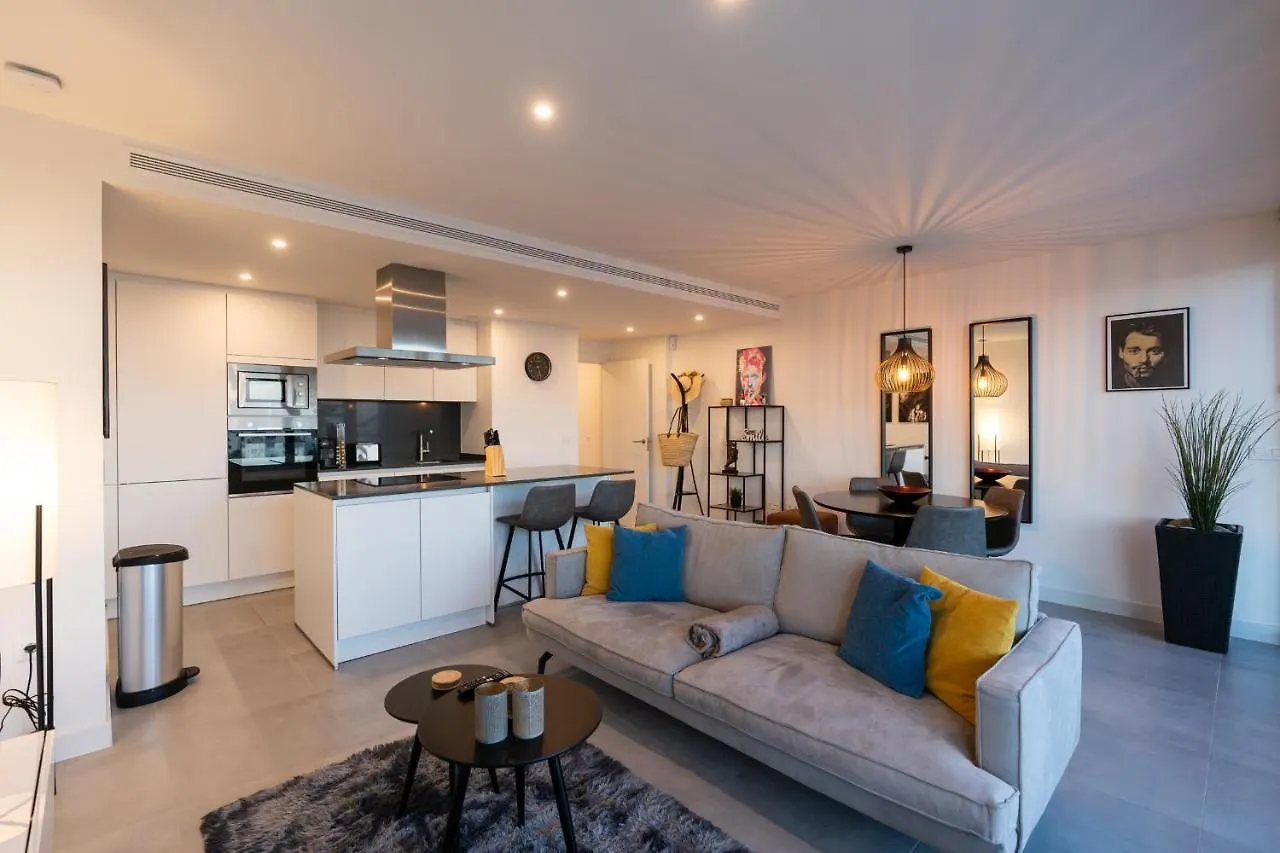 Apartment Ferienwohnung Oasis 325 New Luxury Penthouse With Amazing Sea View And Private Jacuzzi Estepona Spanien